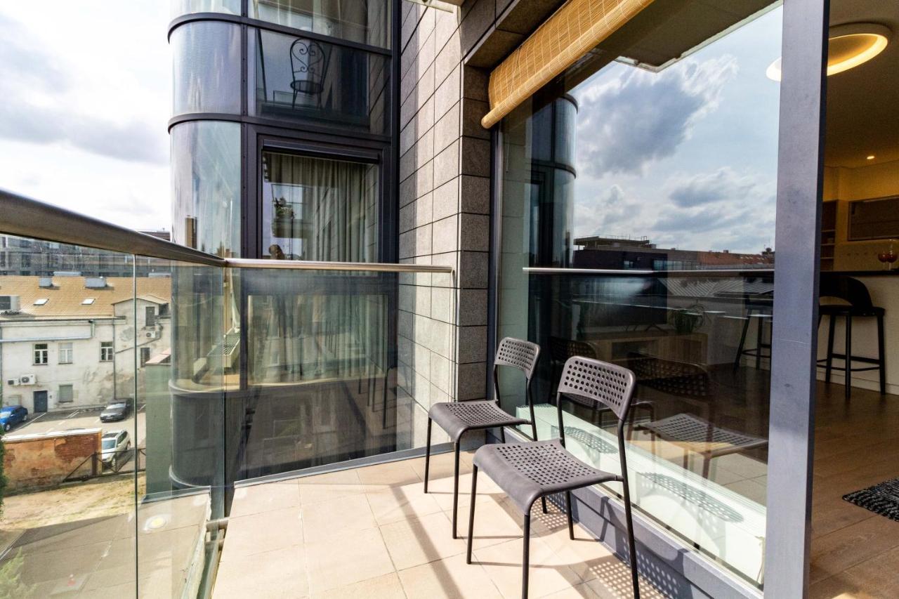 Cohost I Sunny Center Apt, Covered Parking, Balcony & Self Check-In Каунас Екстериор снимка