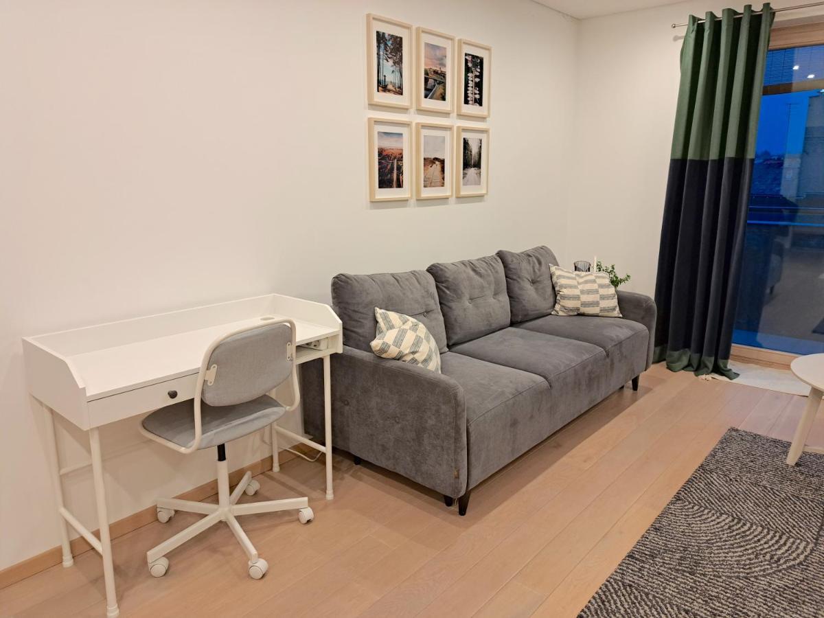 Cohost I Sunny Center Apt, Covered Parking, Balcony & Self Check-In Каунас Екстериор снимка