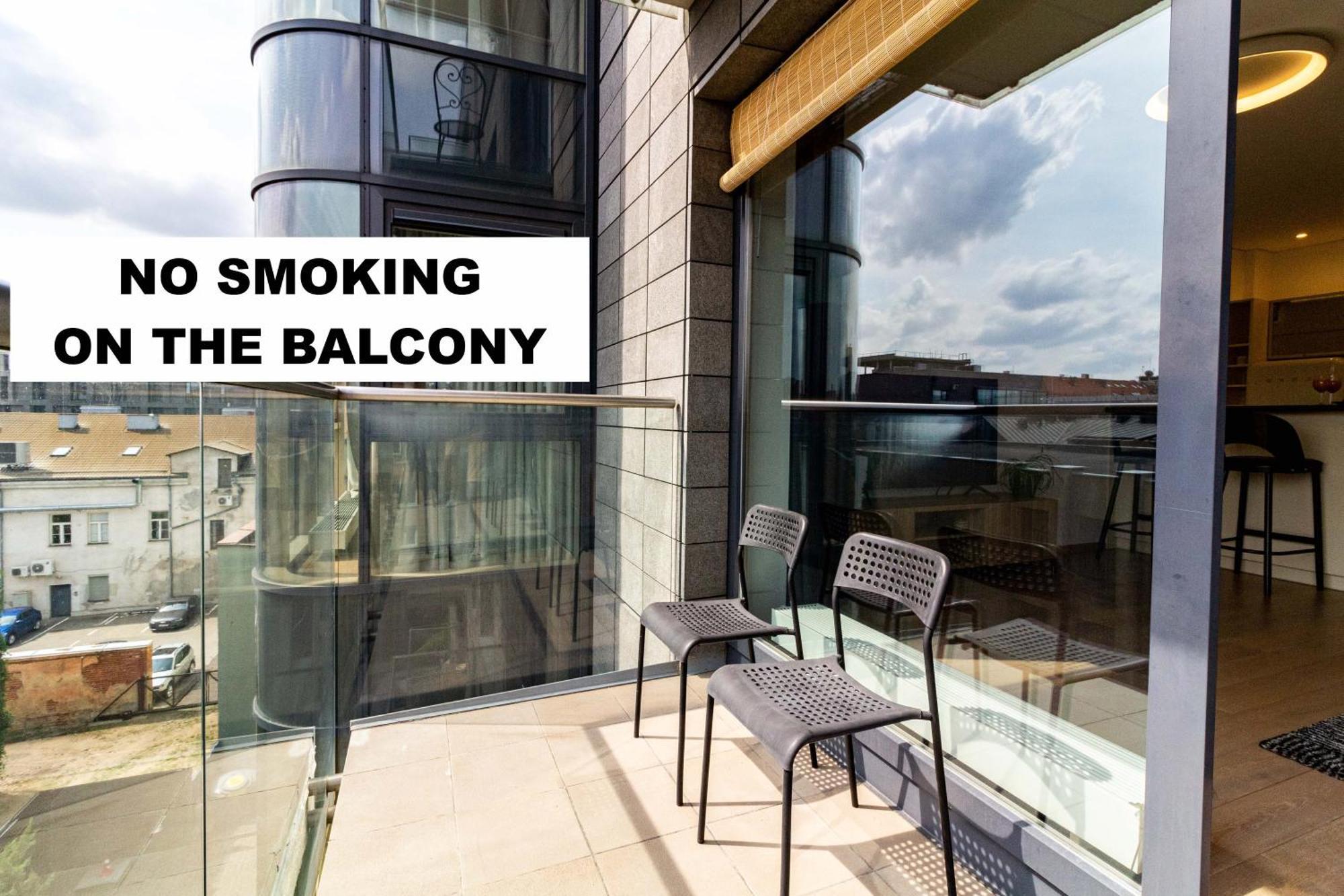 Cohost I Sunny Center Apt, Covered Parking, Balcony & Self Check-In Каунас Екстериор снимка